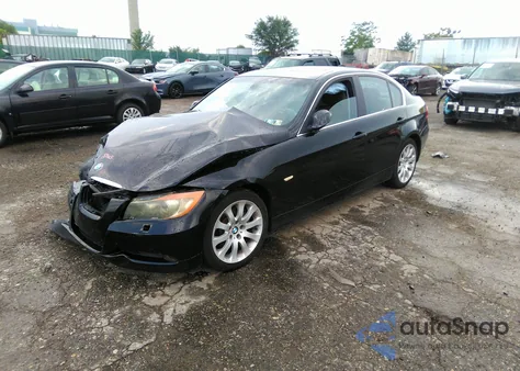 2006 BMW 330Xi z USA, uszkodzony, nr VIN WBAVD33596KV61939